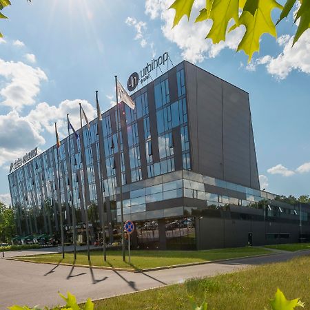Urbihop Hotel Vilnius Bagian luar foto