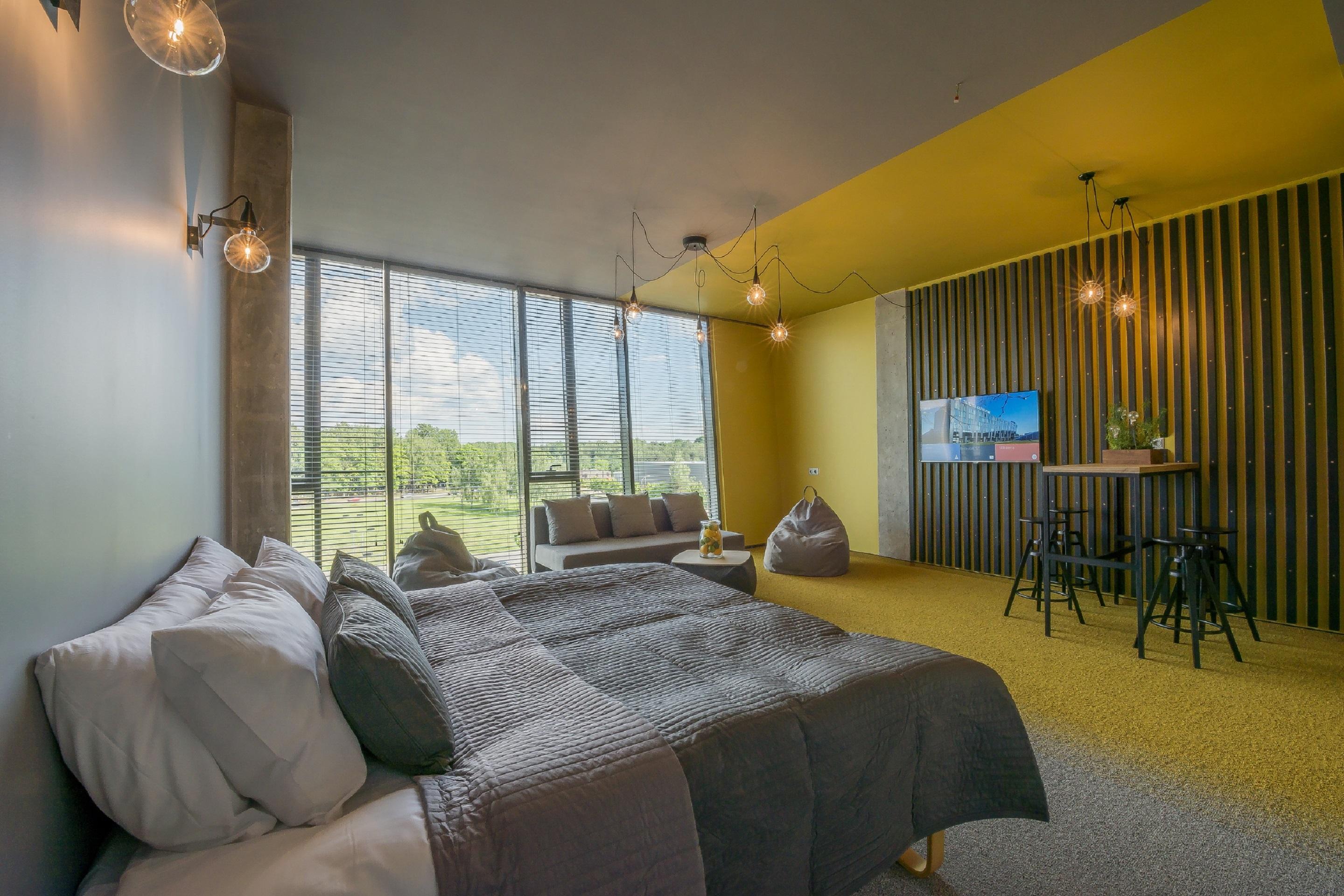 Urbihop Hotel Vilnius Bagian luar foto