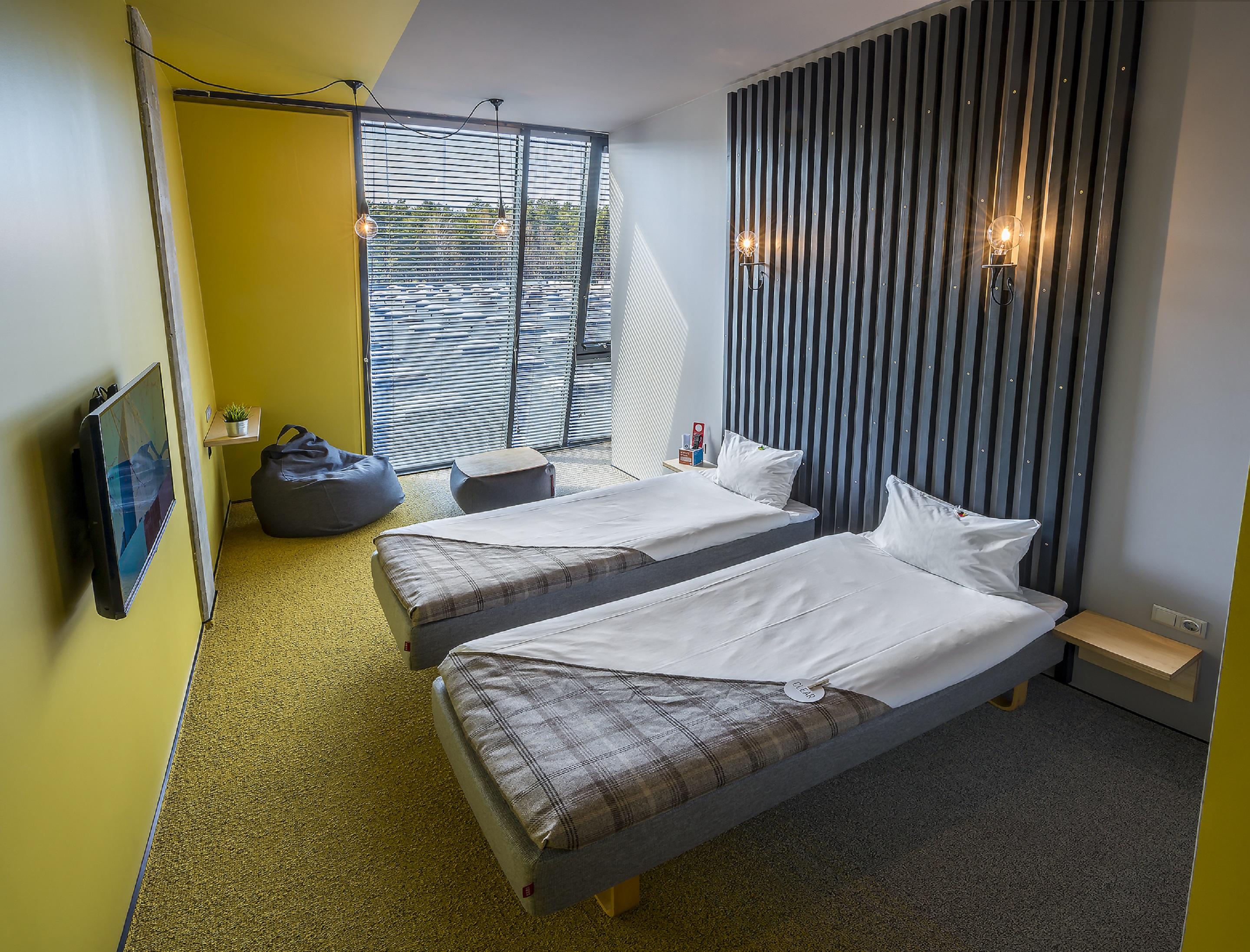 Urbihop Hotel Vilnius Bagian luar foto