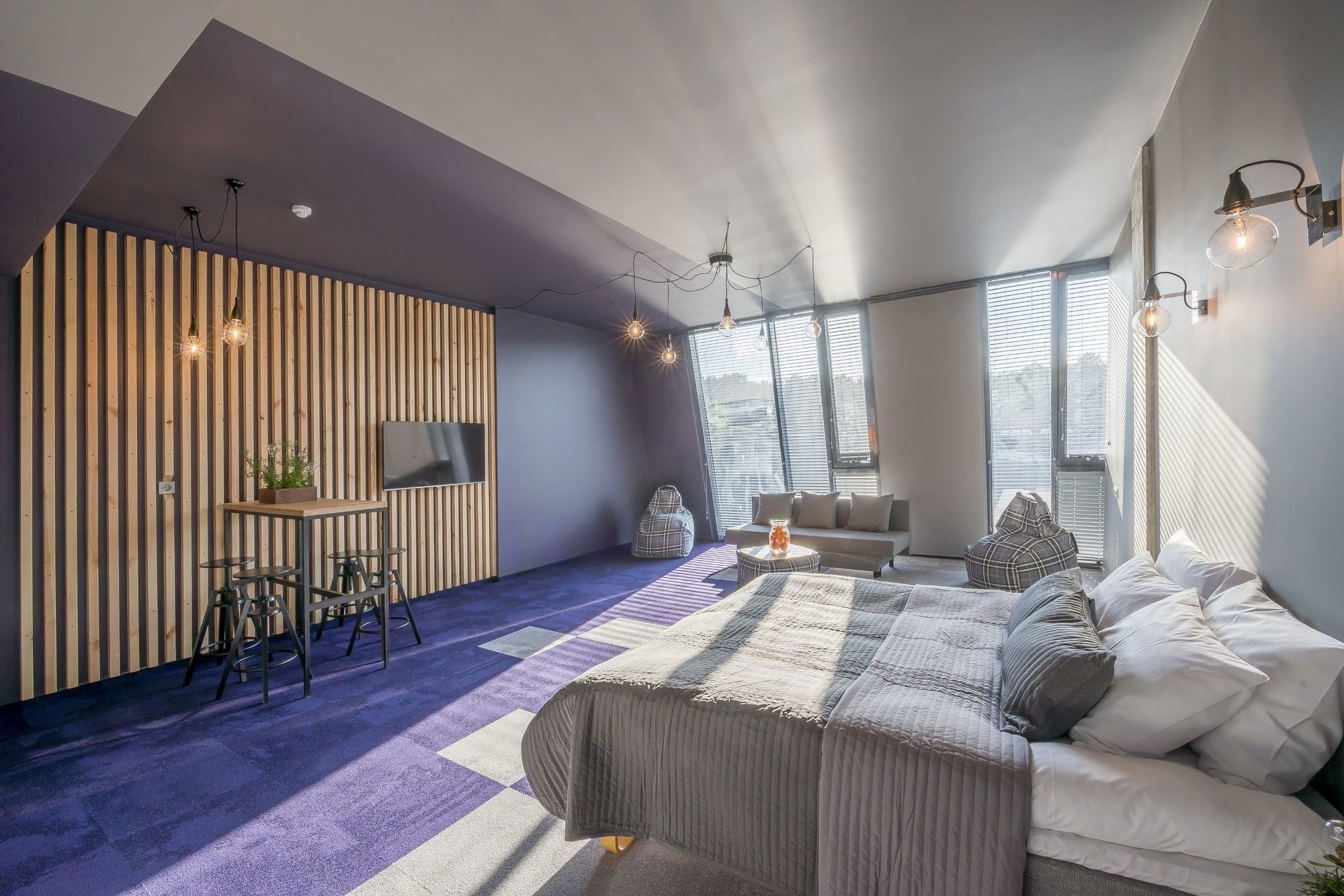 Urbihop Hotel Vilnius Bagian luar foto
