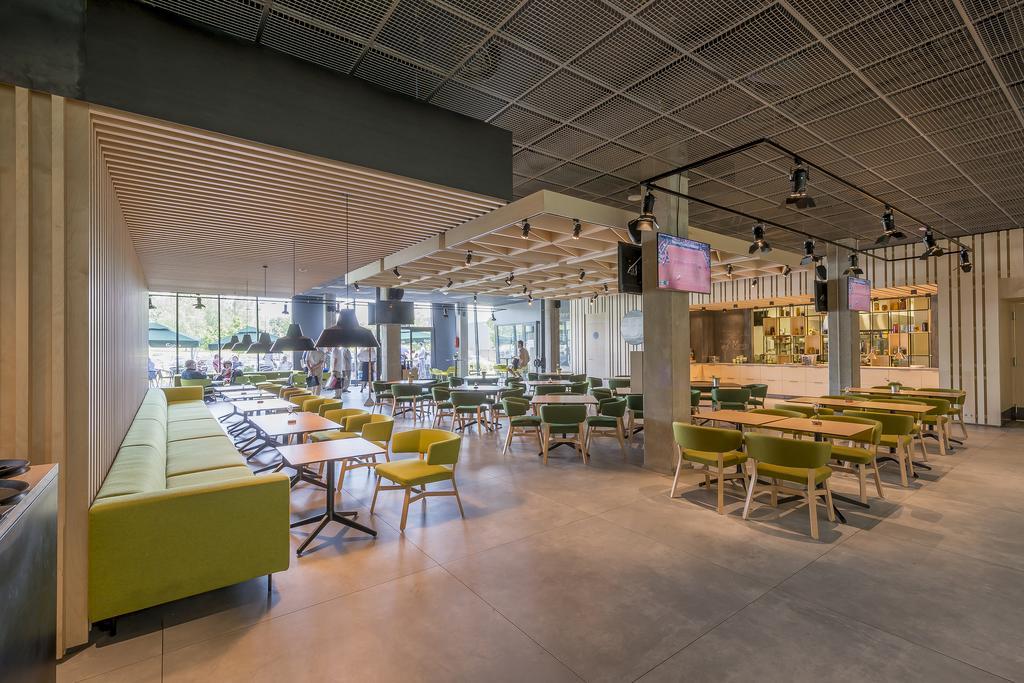 Urbihop Hotel Vilnius Bagian luar foto