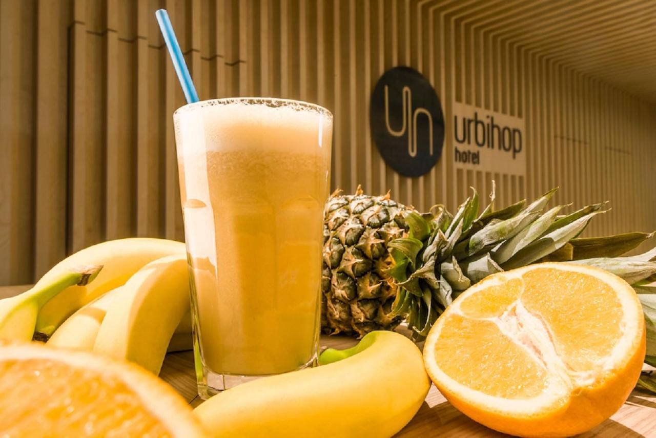 Urbihop Hotel Vilnius Bagian luar foto